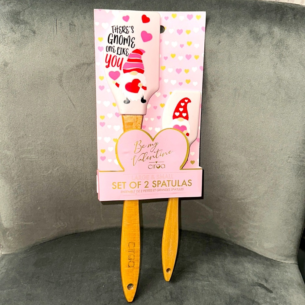 Ciroa valentine gnome spatulas